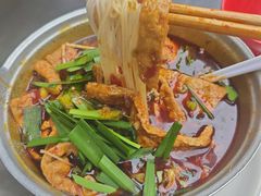 -铁锅哥米线