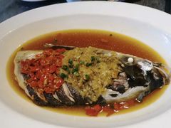 双色鱼头王-大碗厨 25年老字号 现炒湘菜(四季天地店)