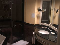 -麦哲伦丝绸度假村