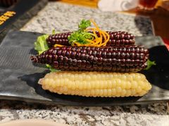 傣族小玉米-老牌坊云南鱼豆花火锅(哈西万达店)