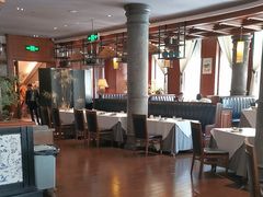 -八府香鸭·啫啫煲(华山路店)