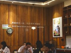 大堂-胡须佬鸡煲四季火锅店(石厦西村直营店)