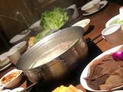 特色锅底-牛焱·贵州黄牛肉火锅(城西银泰店)
