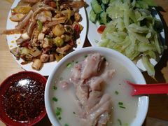 -雷祖芳老妈蹄花店