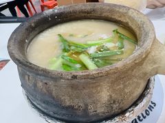 -长城砂煲田鸡粥