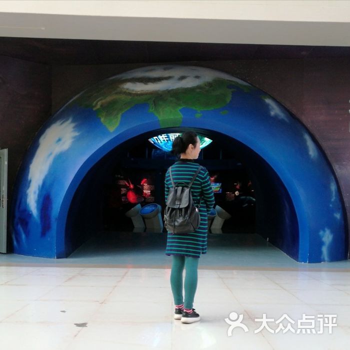 安徽省地质博物馆停车场