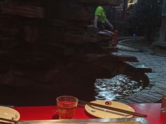 -二荆条·蜀鲜汇城市森林火锅