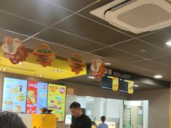 -麦当劳(轻轨曹杨路店)