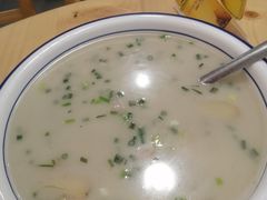 大围山菌子肉片汤-憨伢子·家常菜小食堂·有锅气の炒菜(江汉路店)