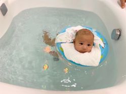 -TAILY BABYSPA泰丽宝贝婴儿游泳(金狮广场店)