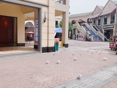 -王府井奥莱临潼小镇(临潼店)