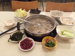 -一席地·本地鸡窝·杭帮鸡火锅(萧山银隆百货店)