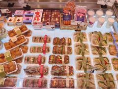 -巴黎贝甜(华堂新辰汇店)