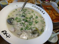 -严记小天府酸菜鱼(西四路店)