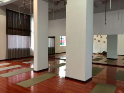 -伽玥瑜伽·普拉提馆