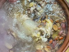 -威邵鸡煲(西华路总店)