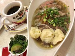 -潮庭港式茶餐厅·熊仔奶茶(同济广场店)