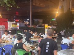-老街烧烤大排档·地道湖北菜·龙虾馆(汉口火车站店)