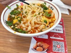 -顺溜·手工刀削面·黑金店(铜锣湾店)