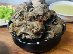 -宝瑞门钉肉饼店