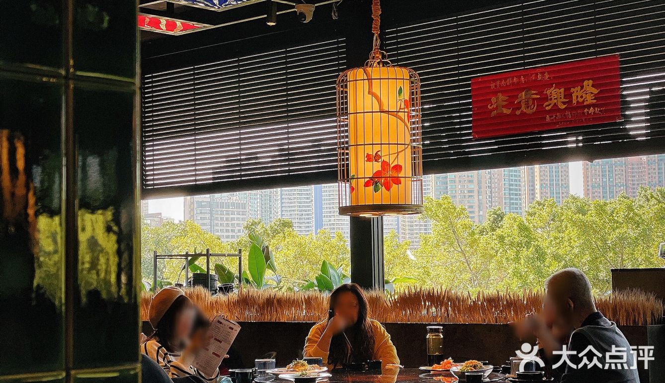 向群新店｜三十年历史，米其林推荐也只是锦上添花而已。