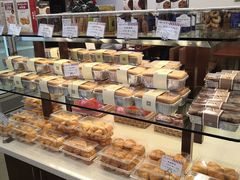 -红宝石·鲜奶小方·海派西点房(南丹店)