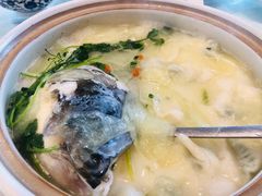 招牌鱼头煲-品渔味湖鲜馆(拈花湾店)