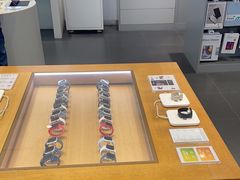 -Apple授权专营店(宝山万达店)