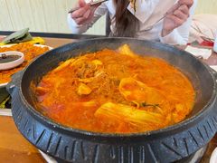 土豆排骨火锅-喇喇排骨火锅·传统韩式脊骨汤(望京西园总店)