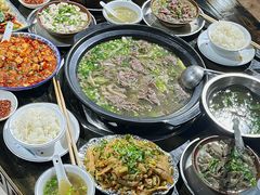 -乐山食古香跷脚牛肉