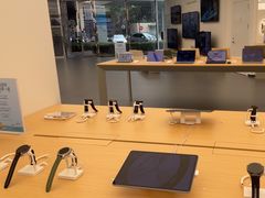 -华为授权体验店(中山公园来福士)