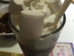 -新大咀港式茶餐厅(宝山万达店)