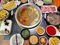 -沸炉重庆老火锅(军事博物馆店)