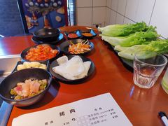 -肉甲韩国木炭烤肉(新壹街1店)