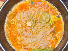 -银米·云南传统过桥米线(双廊黑金冠店)