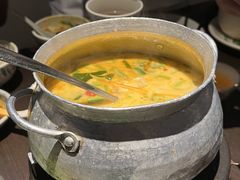 越式酸辣虾汤-大头虾越式风味餐厅(光明广场店)