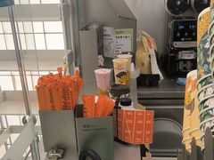 -沪上阿姨·臻选茶饮(上海环球港店)