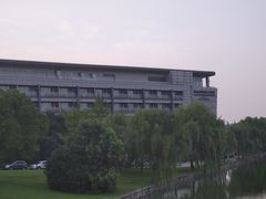 -上海佘山世茂艾美酒店