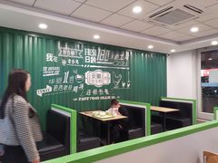 -老乡鸡(霍邱县东湖路店)