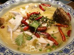 招牌酸菜鱼-胡桃里音乐酒馆(白云五号T5 MALL店)