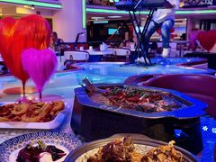 -巴特餐饮6加1音乐餐吧·新疆菜