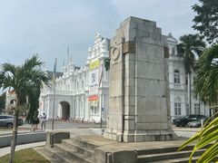 -大树下海鲜饭店