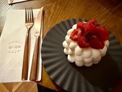 -潮一不贰·法式甜品·生日蛋糕·西式简餐(外滩店)