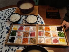 -云魁过桥米线(花之城花园店)