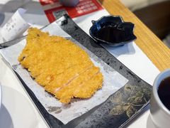馋嘴炸猪排-馋三尺蟹粉小笼(人民广场店)