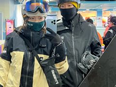 -乔波室内滑雪场