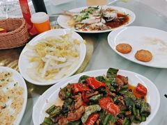 -红月湾海鲜饭店•沙滩海景(双月湾店)