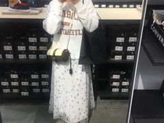 -MCM(比斯特上海购物村店)