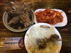 -万和春排骨砂锅米饭(湖北路店)
