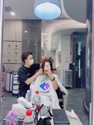 -Mentor Hair Salon